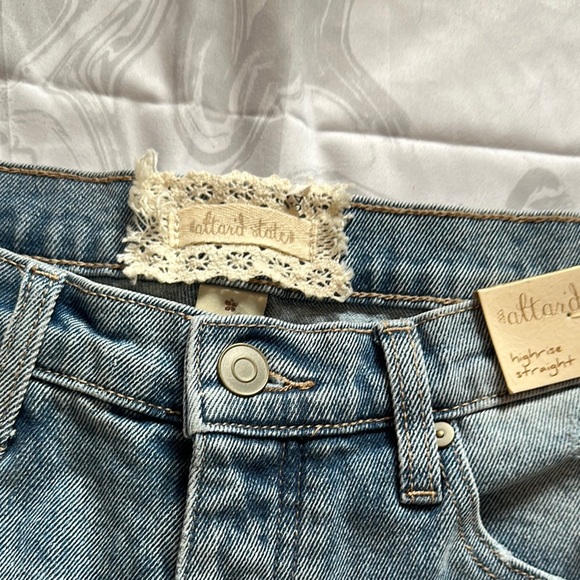 Altar'd State Boyfriend Blue Jeans with Distressed Vintage Look - Picture 2 of 7